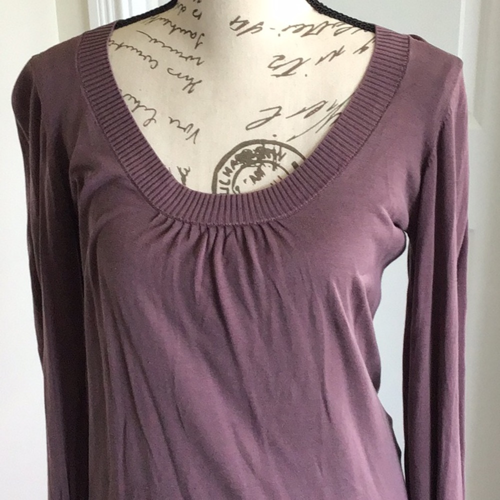 H&M plum scoop neck lightweight sweater Sz 10 / M